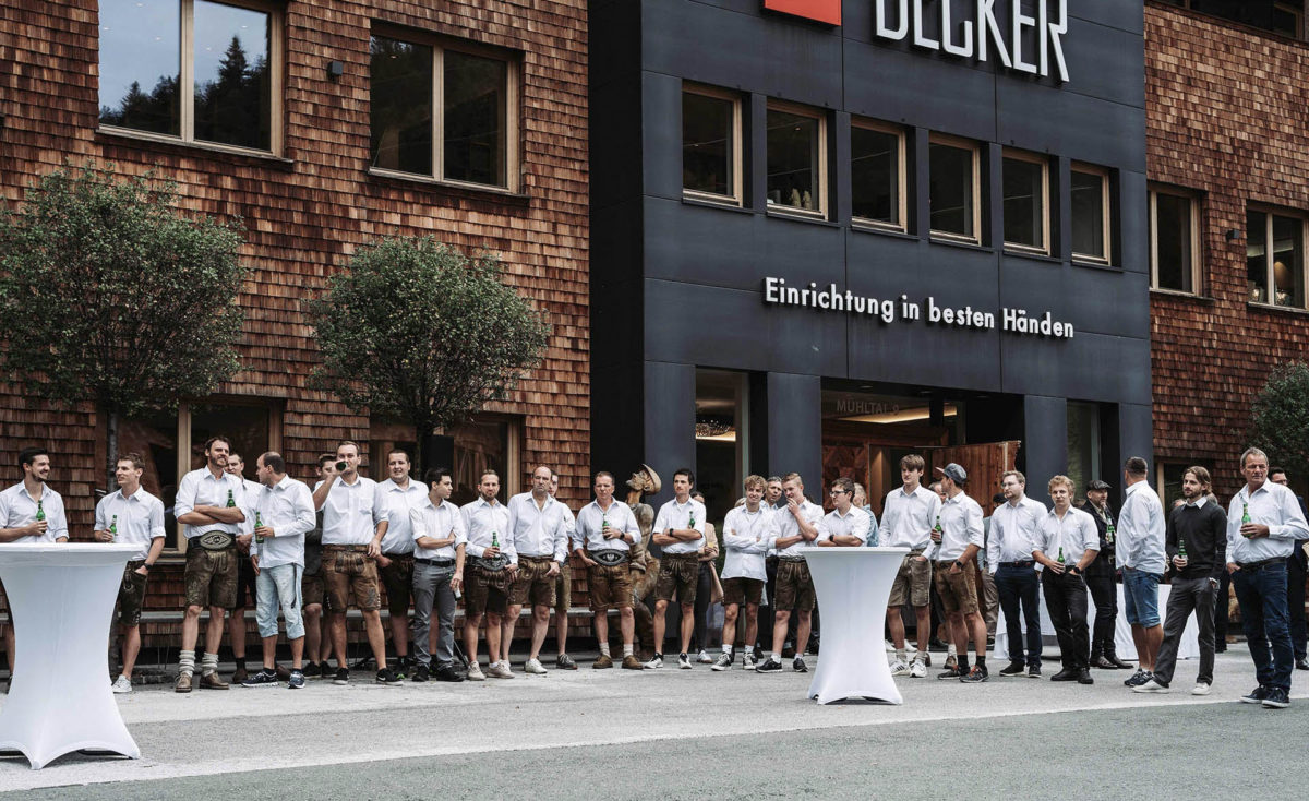 40 JAHRE DECKER TISCHLEREI DECKER